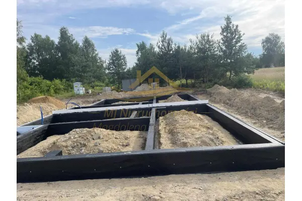 grodziski, Żabia Wola, Zalesie, Żabia wola nowoczesny bliźniak
