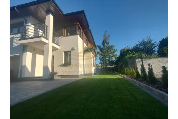 grodziski, Grodzisk Mazowiecki, Adamowizna, ELEGANCKI I ENERGOOSZCZĘDNY BLIŹNIAK W ADAMOWIŹNIE
