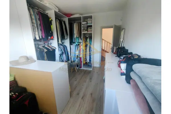 grodziski, Grodzisk Mazowiecki, Adamowizna, ELEGANCKI I ENERGOOSZCZĘDNY BLIŹNIAK W ADAMOWIŹNIE
