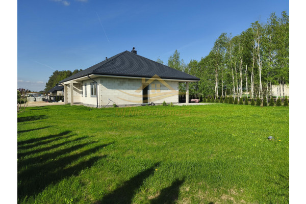 grodziski, Żabia Wola, Nowoczesny dom w stanie deweloperskim – Żabia Wola