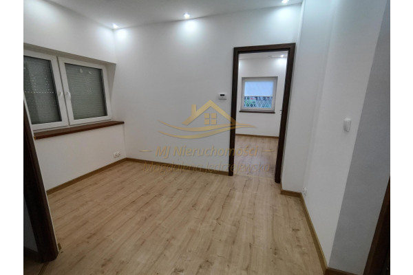 pruszkowski, Pruszków, Budynek pod lokal usługowy Pruszków