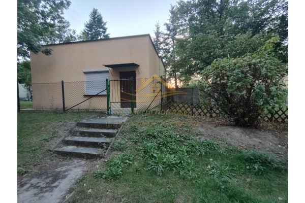 pruszkowski, Pruszków, Budynek pod lokal usługowy Pruszków