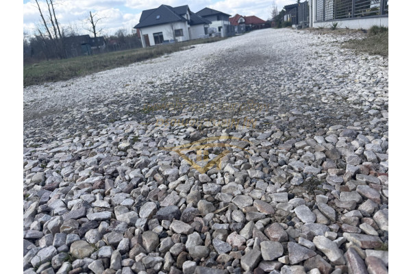 grodziski, Jaktor&oacute;w, nowe osiedle , blisko PKP