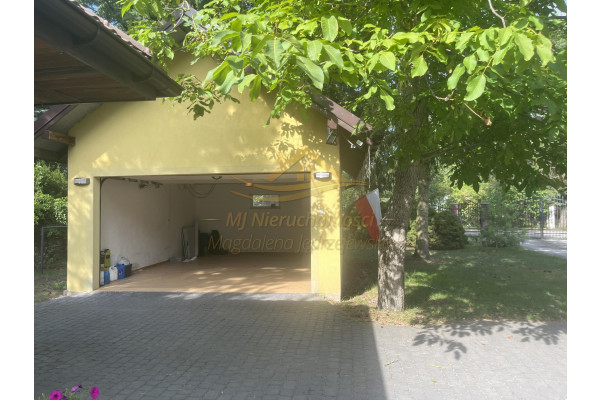 grodziski, Grodzisk Mazowiecki, Książenice, Ksiązenice , dwurodzinny , otulina lasu